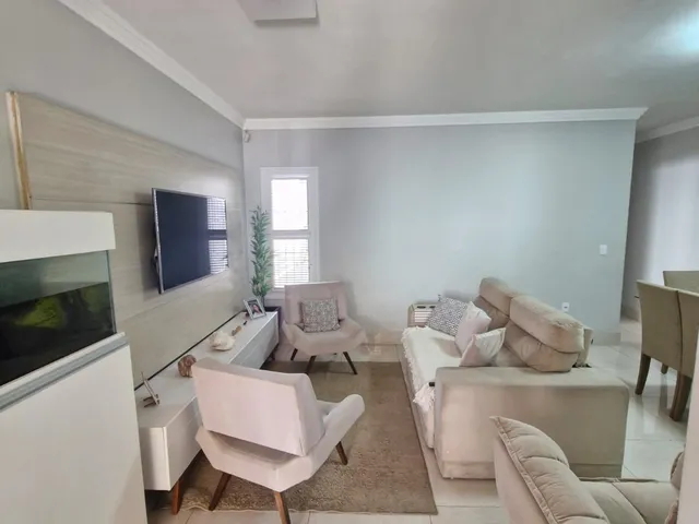 Imagem: CASA PLANA COM 3 QUARTOS E 1 SUÍTE, PORCELANATO