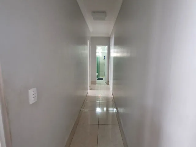 Imagem 6: CASA PLANA COM 3 QUARTOS E 1 SUÍTE, PORCELANATO, ÁREA DE 102M², TERRENO DE 260M²
