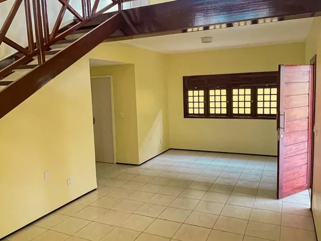 Imagem 9: Excelente casa duplex em rua privativa