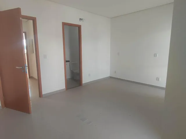 Imagem 3: Alugo casa no condomínio FERRARA