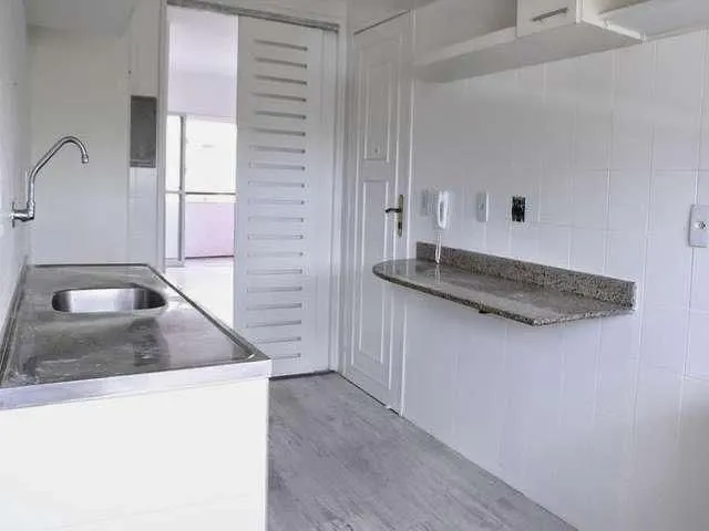 Imagem 3: Apartamento 3 quartos com armários sendo 1 suite próximo Av. 13 de Maio