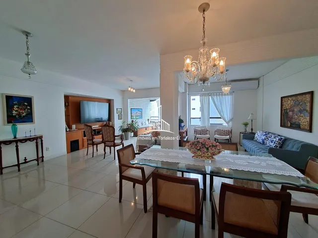 Imagem: Apartamento à venda com 3 quartos, bairro