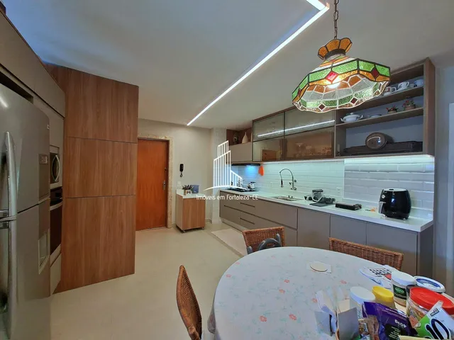 Imagem 2: Apartamento à venda com 3 quartos, bairro Meireles