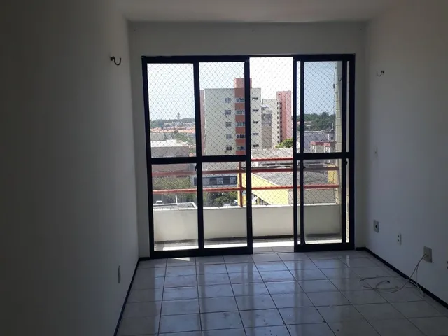 Imagem 13: More no coração do Bairro de Fátima por R$ 270 mil