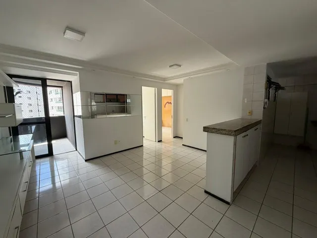 Imagem: O apartamento possui 2 Dormitórios, 1 Suíte, 2 Banheiros