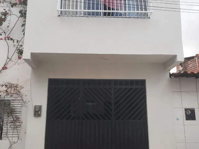 Imagem: Casa no Pici com 03 quartos TEL 85.9.8515.5534!!!