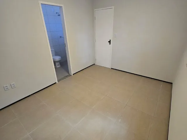 Imagem 13: Casa Ampla na Sapitanga: 4 Quartos, 6 Vagas de 342m² Próximo ao Alphaville Fort
