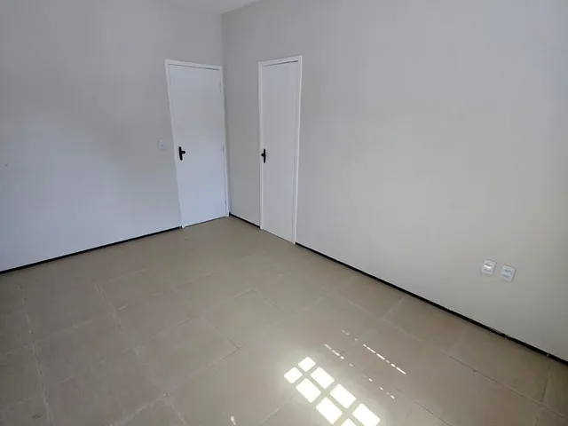 Imagem 15: Casa Ampla na Sapitanga: 4 Quartos, 6 Vagas de 342m² Próximo ao Alphaville Fort