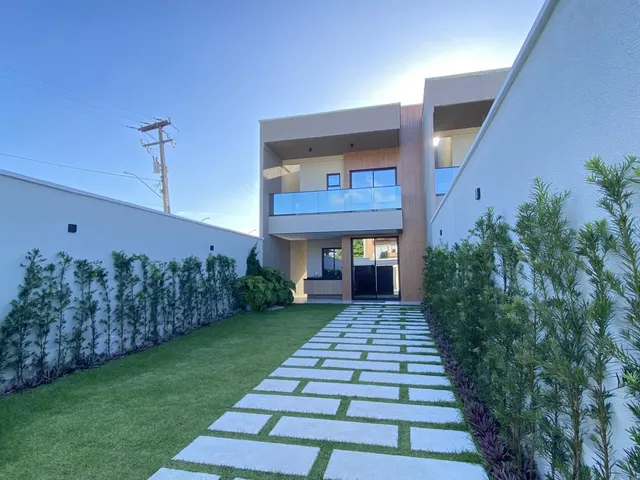 Imagem: Casa 4 dormitórios à venda Urucunema Eusébio/CE