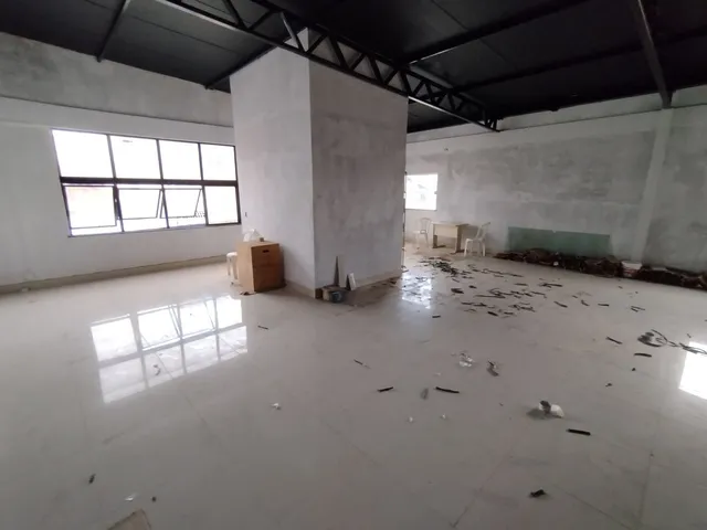 Imagem 6: LOCAÇÃO de PRÉDIO COMERCIAL VINHAIS 200 m²