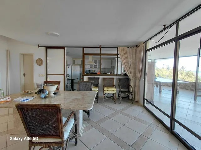 Imagem 2: OPORTUNIDADE: Casarão TRIPLEX na Prainha com MAGNÍFICA vista, 700m² de área con