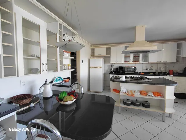 Imagem 13: OPORTUNIDADE: Casarão TRIPLEX na Prainha com MAGNÍFICA vista, 700m² de área con