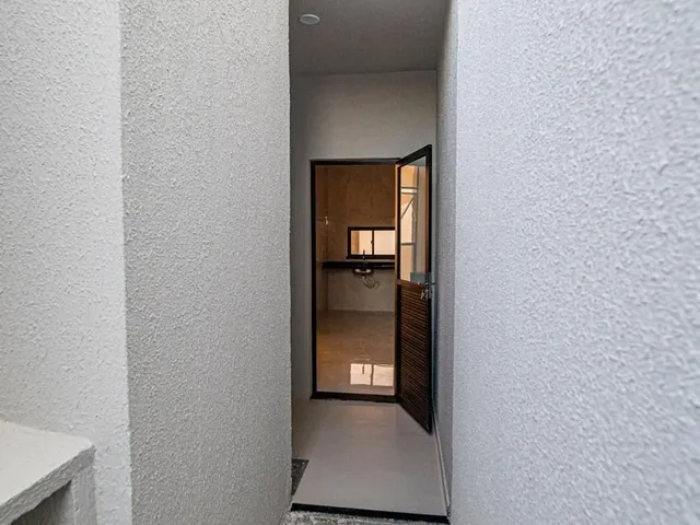 Imagem 4: LIVING RESIDENCE - Casa Plana - Fachada Moderna