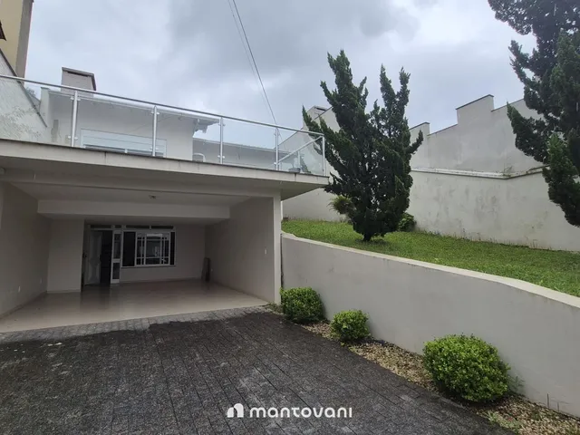 Imagem: Ampla Casa com 256 m² no Charmoso Bairro
