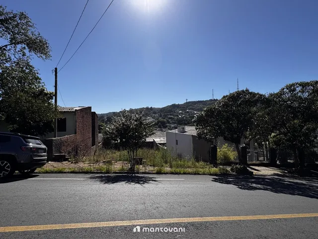 Imagem: Terreno de 10,55 x 25,20 na Thomaz Flores