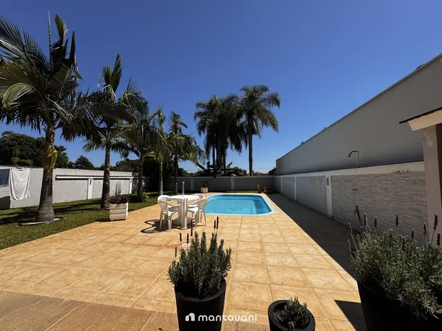 Imagem 2: Casa semi mobiliada com 3 dormitórios + escritório no Jardim das Hortênsias
