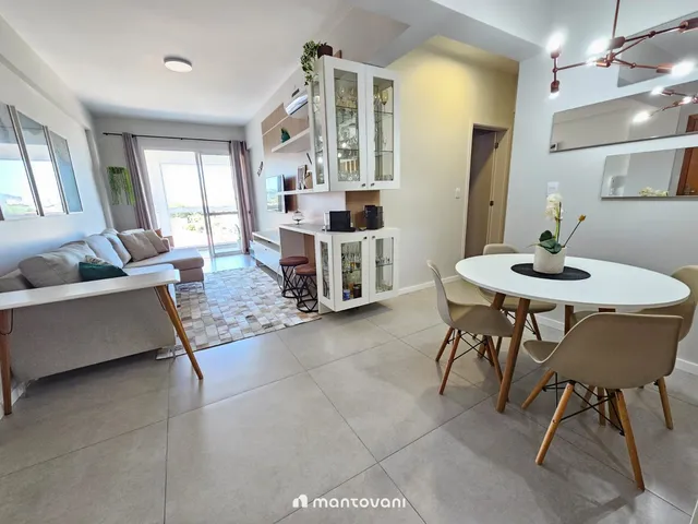 Imagem 11: Apartamento Mobiliado com 2 Dormitórios (1 Suíte) + Box Duplo