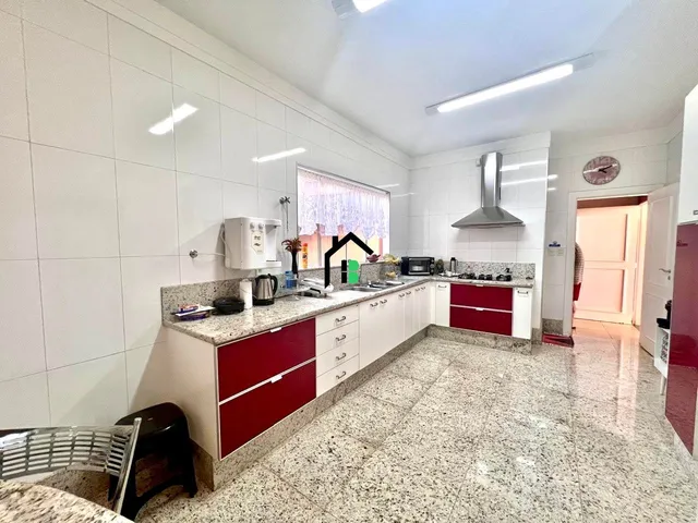 Imagem 9: Casa com 4 quartos, 2 suítes, móveis planejados, espaço gourmet