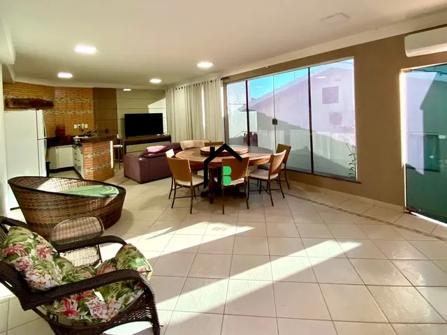 Imagem: Casa térrea com 4 quartos, suíte e espaço