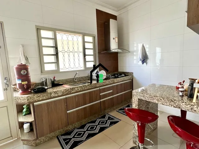 Imagem 3: Casa térrea com 3 quartos, 2 suítes e varanda gourmet!