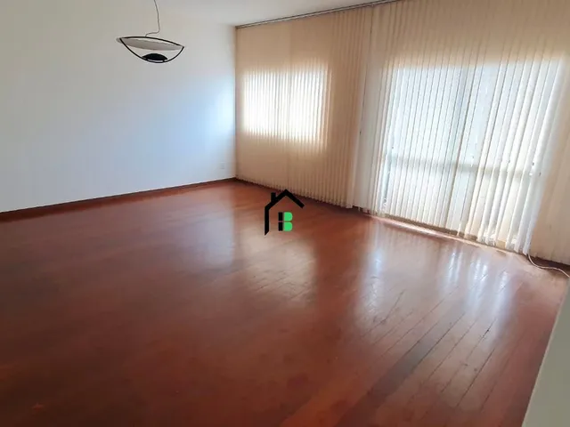 Imagem 4: Apartamento no Centro com suíte, elevador e ótima localização