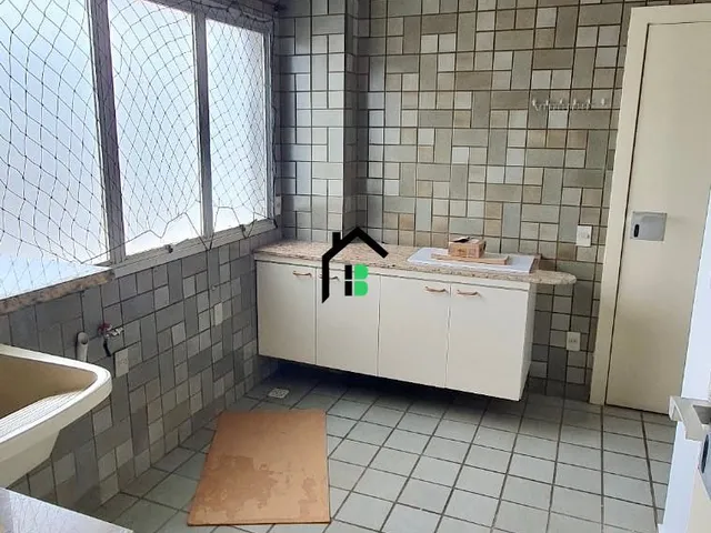Imagem 7: Apartamento no Centro com suíte, elevador e ótima localização