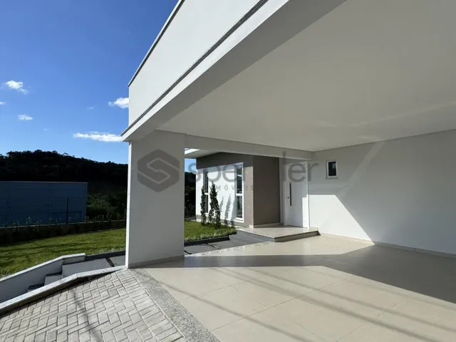 Imagem 1: Casa ampla no bairro Margem Esquerda, em Gaspar