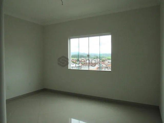 Imagem 7: Apartamento com 3 Dormitórios!