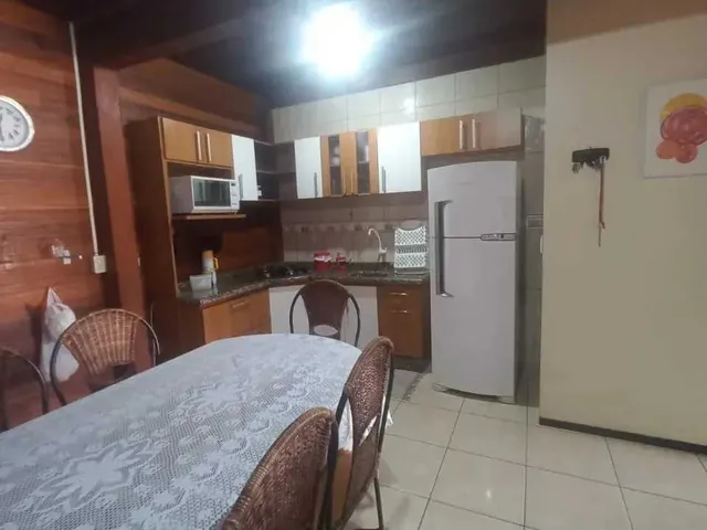 Imagem 11: Casa com 3 dormitórios sendo 1 suíte e 2 vagas de garagem em Penha/SC
