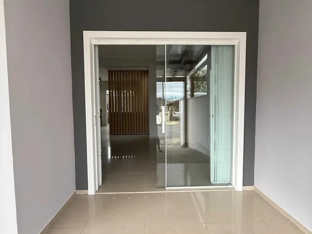 Imagem 4: Geminado com 3 dormitórios sendo 1 suíte e 2 vagas de garagem - Boa Vista