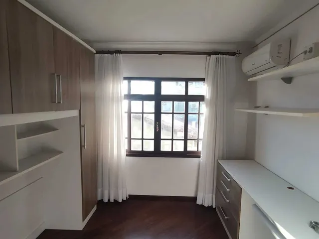 Imagem 16: Casa averbada com 3 dormitórios sendo 1 suíte e 2 vagas de garagem em Joinville