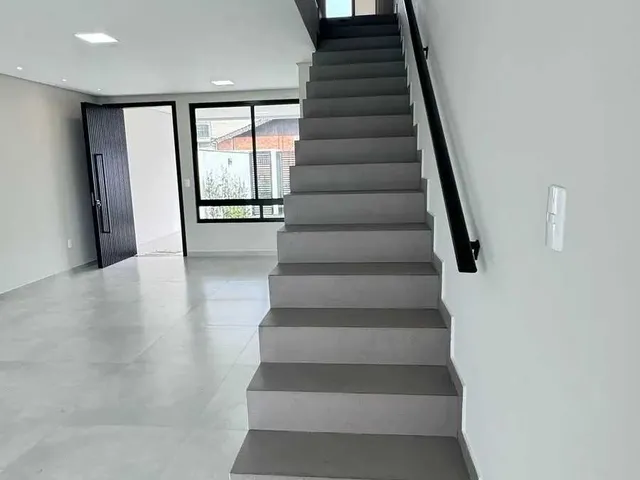 Imagem 9: Geminado com 3 suítes e 2 vagas de garagem - Saguaçu