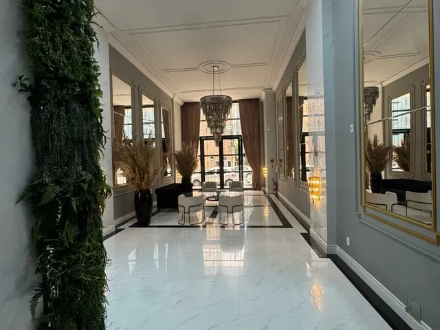 Imagem 2: Apartamento com 3 Dormitórios À Venda Sendo 3 Suítes, 138.5 M² por - R$ 2.400.000,00 - Meia Praia - Itapema/Sc