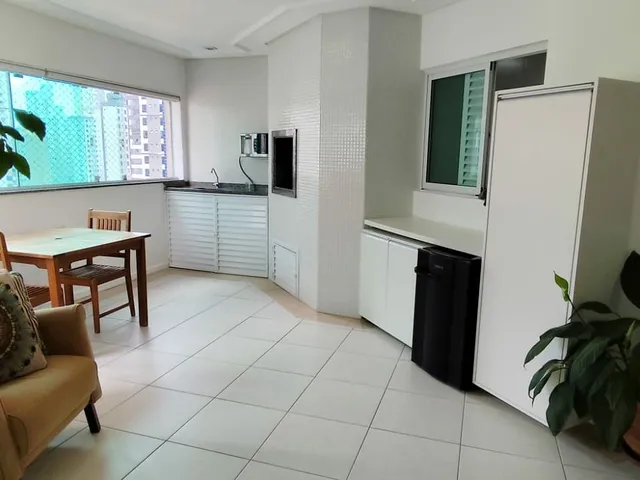 Imagem 13: Apartamento com 3 Dormitórios À Venda Sendo 2 Suítes, 133.0 M² por - R$ 1.700.000,00 - Centro - Bal. Camboriú/Sc