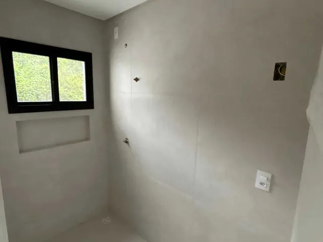 Imagem 4: Sobrado com 3 suítes e 2 vagas com piscina no São Francisco de Assis, Camboriú/SC