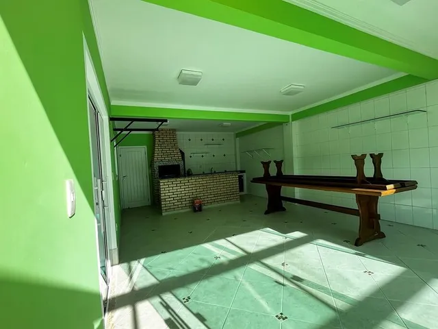 Imagem 2: Casa 4 Dormitórios para venda em Florianópolis - SC