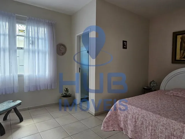 Imagem 12: Com 240m2 de área construída com Edícula, 2 Vagas - Santa Monica - Florianópolis/SC