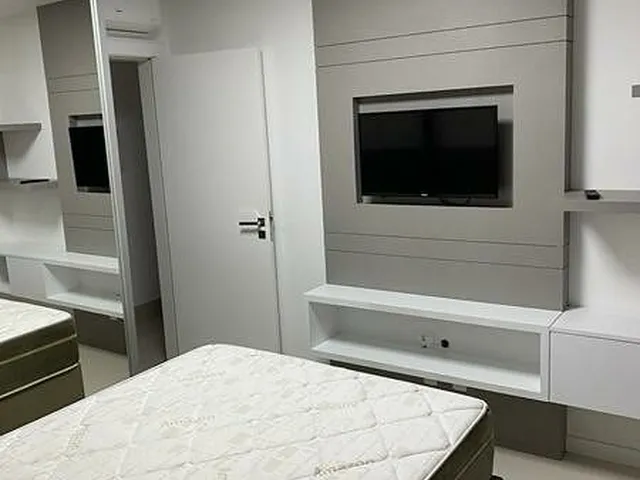 Imagem: Apartamento com 4 Dormitórios À Venda