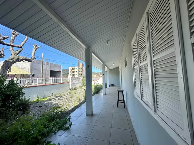Imagem: Casa com 3 dormitórios e 2 vagas, 850m