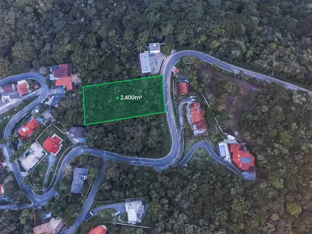 Imagem: Terreno no Morro da Cruz no Bairro Fazenda