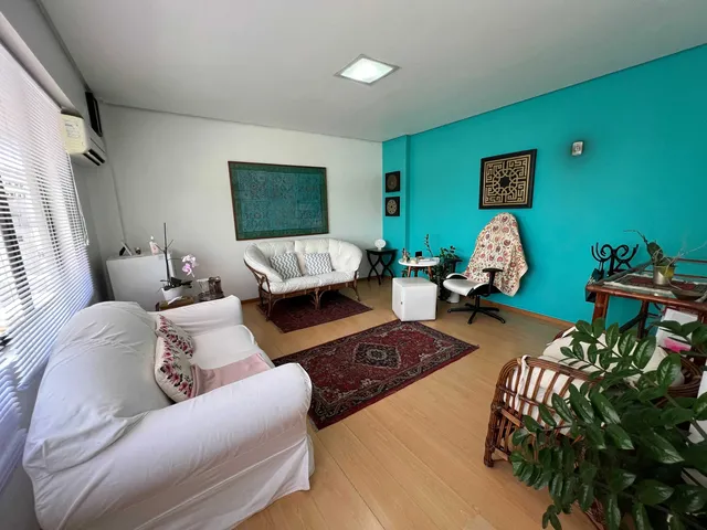 Imagem 2: Sala Comercial com 2 Ambientes e 1 Vaga na Avenida Central - Balneário Camboriú