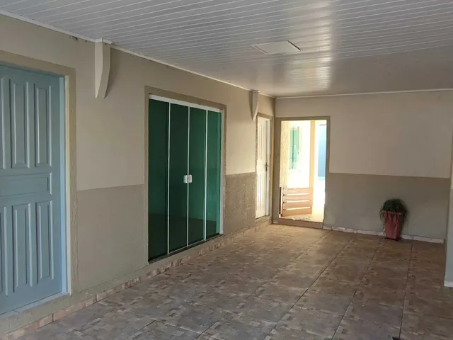 Imagem 2: Casa com 3 dormitórios sendo 1 suíte e 2 vagas de garagem no bairro são Judas Itajai/SC