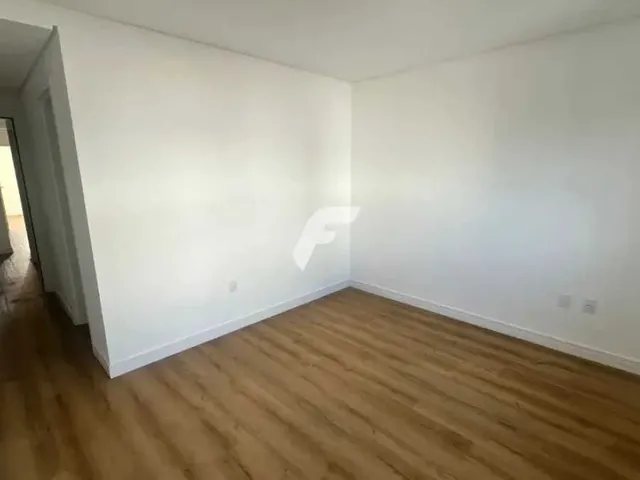 Imagem 6: Casa com 3 dormitórios sendo 1 suíte e 2 vagas de garagem - Campeche, Florianópolis/SC
