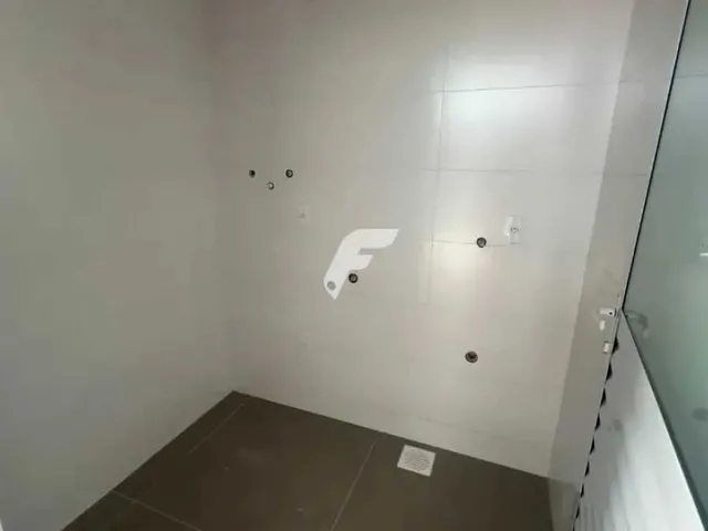 Imagem 12: Casa com 3 dormitórios sendo 1 suíte e 2 vagas de garagem - Campeche, Florianópolis/SC