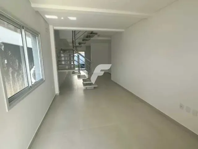 Imagem 10: Casa com 3 dormitórios sendo 1 suíte e 2 vagas de garagem - Campeche, Florianópolis/SC