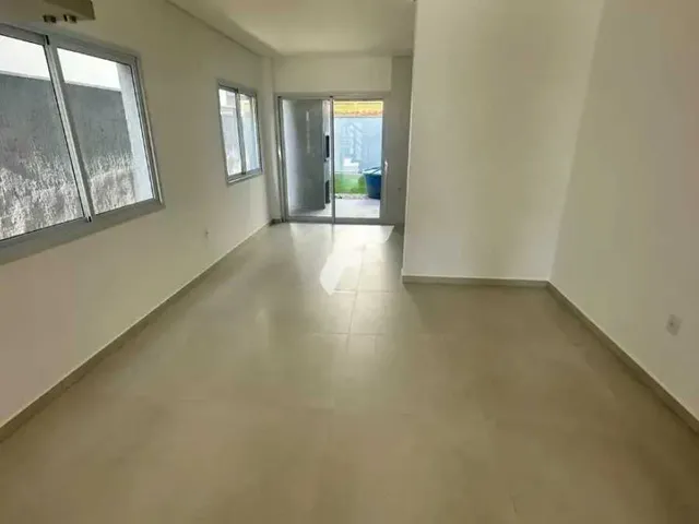 Imagem 11: Casa com 3 dormitórios sendo 1 suíte e 2 vagas de garagem - Campeche, Florianópolis/SC