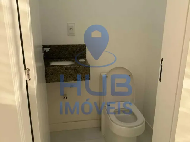 Imagem 16: Apartamento com 2 dormitórios sendo 2 suítes e 1 vaga de garagem em Camboriú/SC
