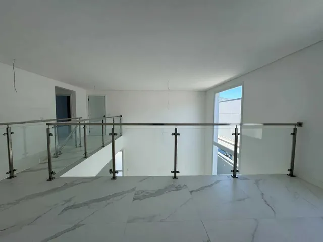 Imagem 10: Casa com 4 suítes e 4 vagas de garagem em condomínio Fechado nos Ingleses –