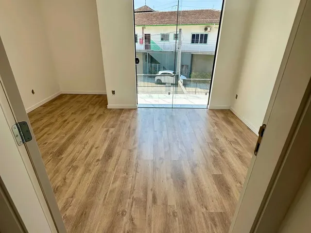 Imagem 9: Geminado com 3 Dormitórios Sendo 1 Suíte e 1 Vaga de Garagem -...