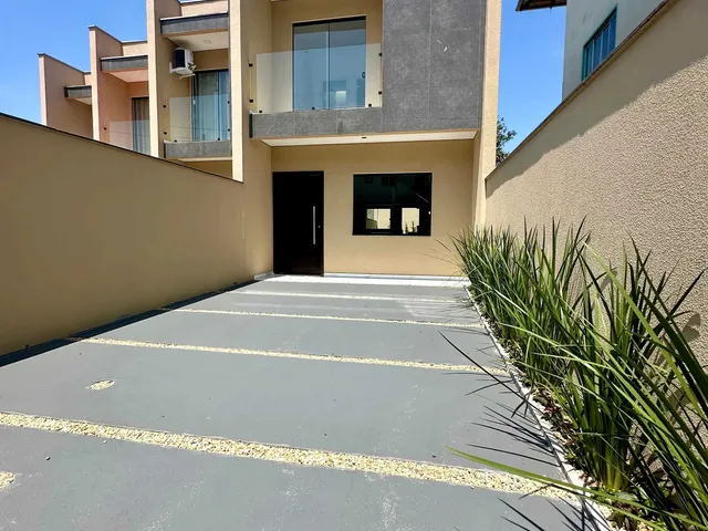 Imagem 6: Geminado com 3 Dormitórios Sendo 1 Suíte e 1 Vaga de Garagem -...
